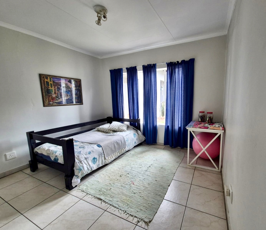 5 Bedroom Property for Sale in Schoemansville North West